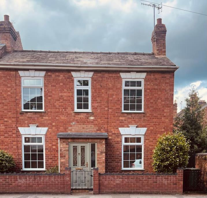 Picturesque Victorian Cottage وورسيستير المظهر الخارجي الصورة